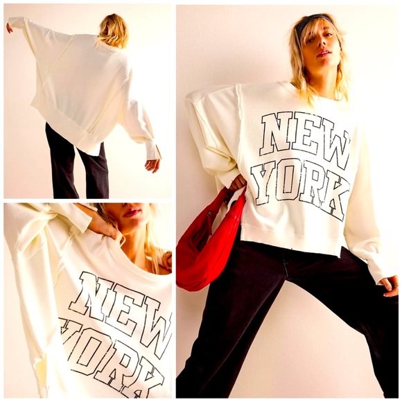 Free People Tops - NWOT FREE PEOPLE GRAPHIC CAMDEN- NEW YORK